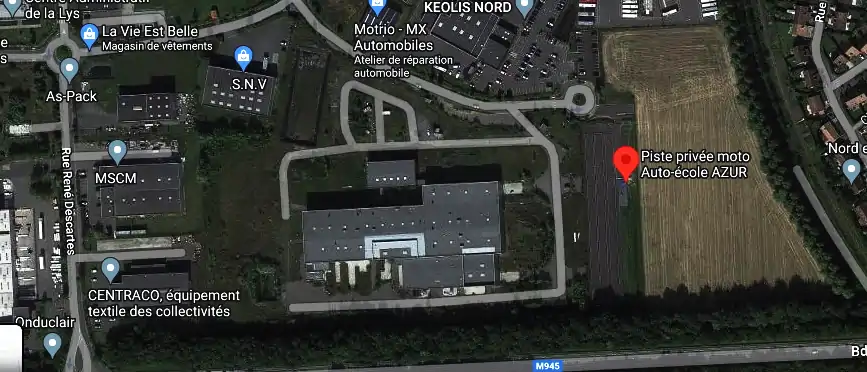 Piste privée moto Auto-école AZUR à Comines