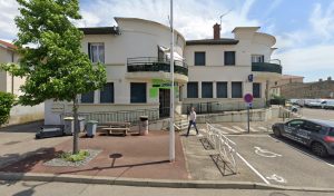 Auto-Ecole De La Poste à Pont-Évêque