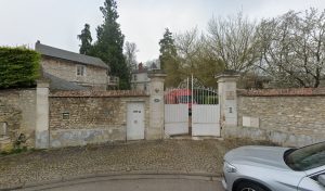 Edifice à Auffreville-Brasseuil