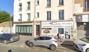 Auto-Moto-Ecole World Flash Gare de Clichy-Levallois à Clichy