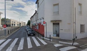 Auto Ecole Franck (A.E.F.) en face du lycée Emmanuel d’Alzon à Nîmes