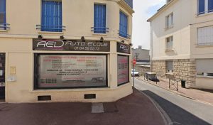 Courtois Driving School Auto-école Etampes à Étampes